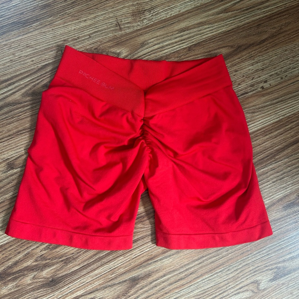 Peachee Bum Women's Bold Red Leggings